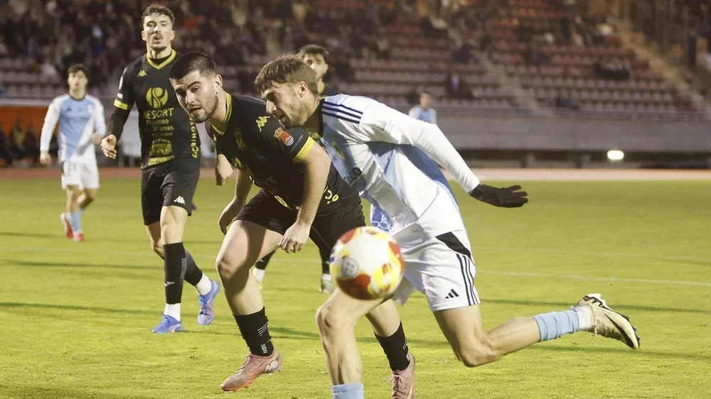 Parapar, durante un partido del Compostela de esta temporada.